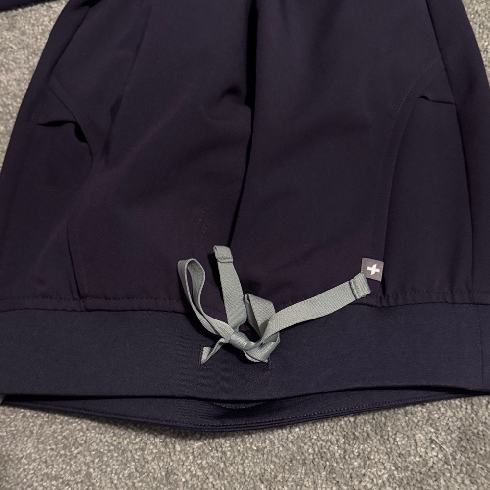 Purple Figs Scrub Pants, never worn or washed - Picture 3 of 6